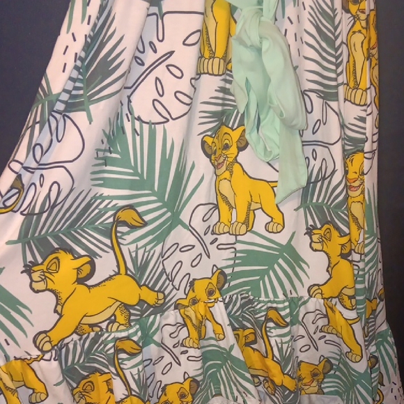 BUNDLE! ONLY WORN ONCE! DISNEY- Mommy and son, Matching Dress And T-shirt. - Picture 6 of 7